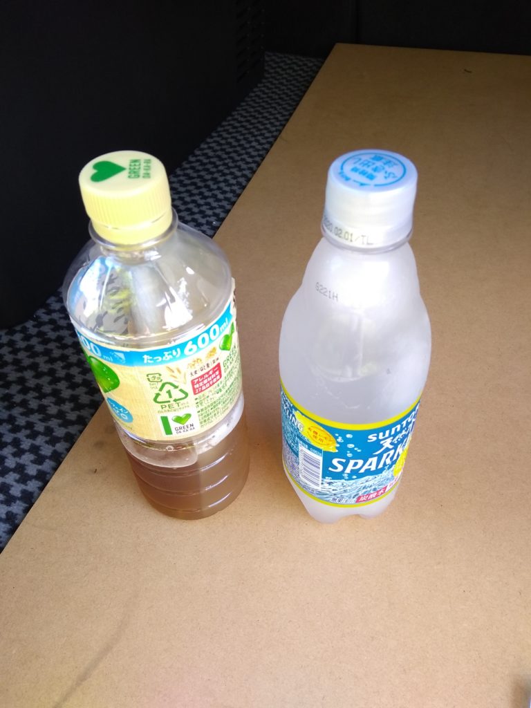 冷蔵冷凍庫で凍った飲み物